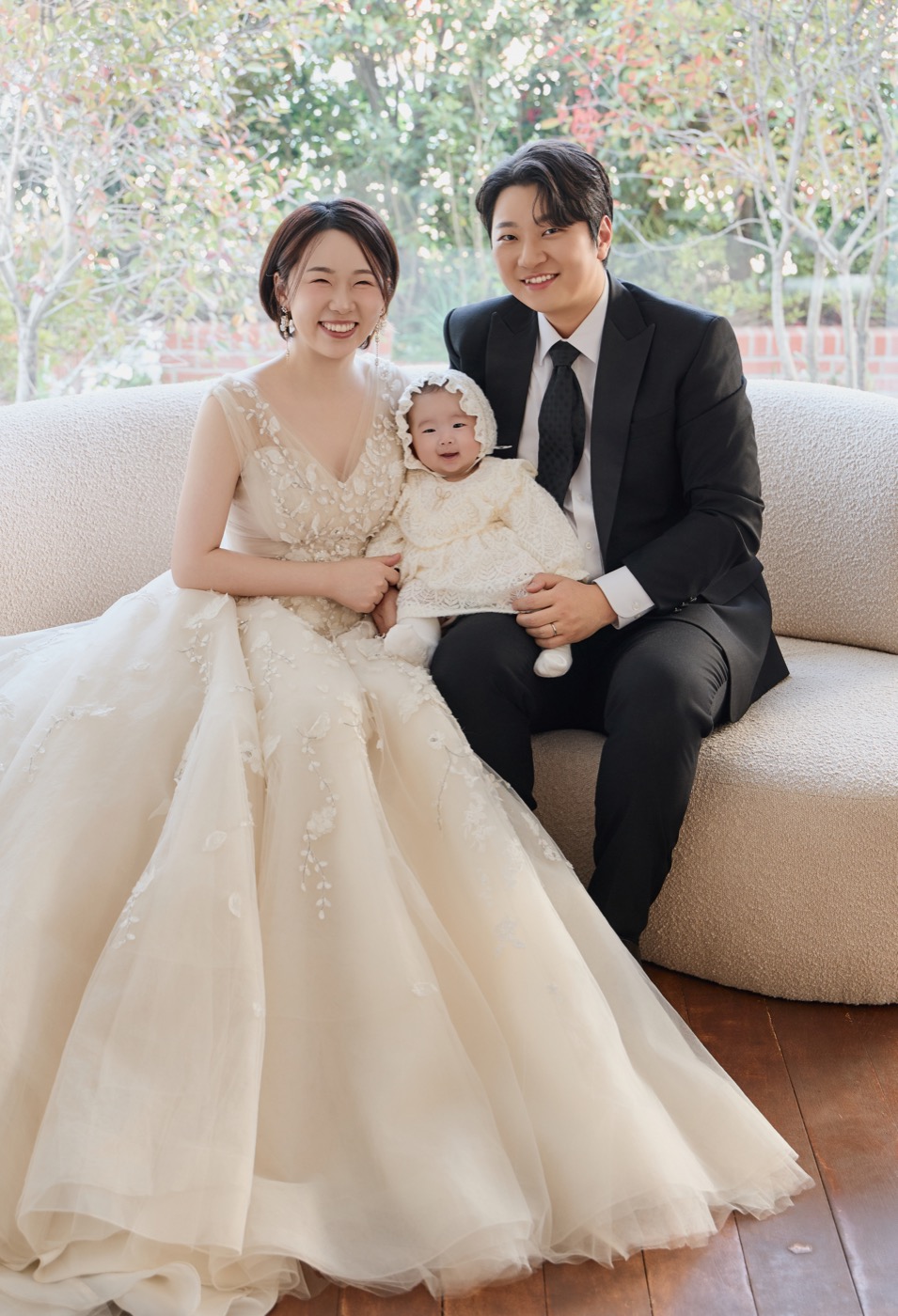 Heebeck, Yuki and Noa — family portrait